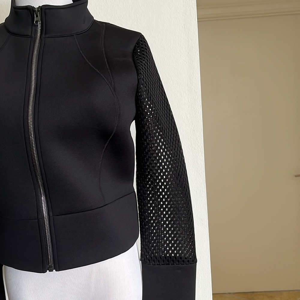 Woman’s jacket, ALO, yoga size medium black - Picture 2 of 10